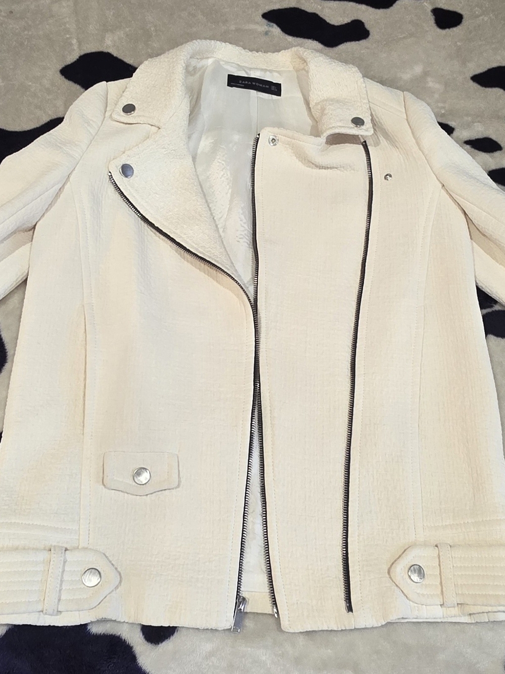 Zara Off-White Textured Biker Jacket with Silver Hardware